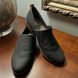 Dr. Scholl’s “Ruler Shootie”